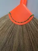 Thumbnail 3 of ไม้กวาดดอกหญ้าทากาว รุ่น หนาพิเศษ สินค้าคละสี x 10 ชิ้น