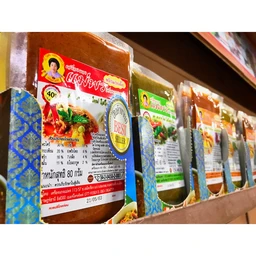 Thumbnail 3 of ตราแม่พร พริกแกงผัดเผ็ด [คีโตทานได้] เครื่องแกงใต้ต้นตำรับ ขนาด 80 กรัม รสชาติเข้มข้น กลมกล่อม ปรุงง่าย เครื่องแกงแม่พร 43 ปีการันตีความอร่อย