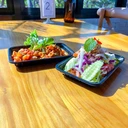 Thumbnail 4 of Matapat ถาดดำPP ขนาด 5x8 (ดำ) นิ้ว ถาดผัก-ผลไม้ใหญ่ ถาดใส่เนื้อ ถาดพลาสติกอย่างดี ถาดคุณภาพ Foodgrade (100ชิ้น)