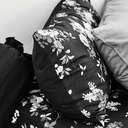 Thumbnail 4 of LOTUS ชุดผ้านวมและผ้าปู รุ่น Black & White-LI-BW 03B (ผ้านวม ขนาด 70 x 90 + ผ้าปูที่นอน 3.5 ฟุต 3 ชิ้น)