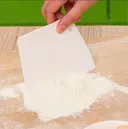 Thumbnail 2 of Chummy Kitchen ไม้พาย ที่ปาดหน้าเค้ก ปาดส่วนผสม สปาตูล่า พายยางซิลิโคน ด้ามพลาสติก พายพลาสติก ขนาดเล็ก 24 ซม.