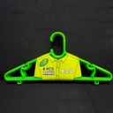 Thumbnail 1 of ไม้แขวนเสื้อ แพ็ค 6 สีเขียว ลายเส้น