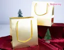 Thumbnail 1 of Boxjourney ถุงช้อปปิ้ง พรีเมี่ยม สีทอง 19x13x21 ซม. (10 ใบ/แพค)