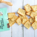 Thumbnail 2 of ขนมปังเนยสดกระเทียมอบกรอบพรีเมี่ยมถุงญี่ปุ่นขนาด 40 กรัม แบบยกลัง (15 ถุง)
