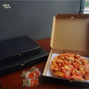 Thumbnail 5 of Glombox กล่องพิซซ่า ขนาด 10 นิ้ว กล่องลูกฟูก สีดำ กระดาษแข็งแรงหนาพิเศษ ราคาพิเศษ สีดำ (50 กล่อง/แพ็ค)