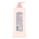 Thumbnail 3 of วาสลีน เฮลธี้ ไบรท์ ไบรท์เทนนิ่ง ดีเฟนส์ โลชั่น เอสพีเอฟ30 พีเอ++ 320 มล.