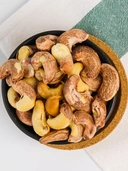 Thumbnail 3 of พรทิพย์ พรีเมี่ยม เม็ดมะม่วงหิมพานต์ เผาโบราณ 120 กรัม x 3