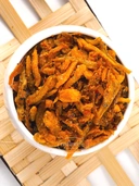 Thumbnail 2 of พรทิพย์ พรีเมี่ยม น้ำพริกทรงเครื่องปลากรอบ 75 กรัม x 3