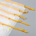 Thumbnail 4 of Matapat ถุงหูเชือก (30x35) ถุงเชือกรูด ถุงพลาสติกลายดอกเดซี่ กระเป๋าสายเชือกใส/ขุ่น ขายเป็นชิ้น ราคาถูกมาก