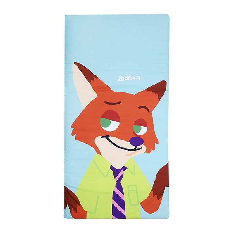 MOMENTO Picnic Zootopia 3.5x6.5 ft Assorted Pattern